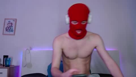 Snapshot of conor_and_chester chatting on February 2025 06:30:02 PM Conor and Chester online show from February 2025 06:30:02 PM