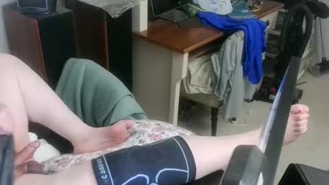 Snapshot of coolbreezee007 chatting on November 2025 01:02:01 PM Chuck online show from November 2025 01:02:01 PM