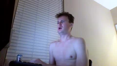 cooldude122222 online show from December 2024 06:31:01 AM