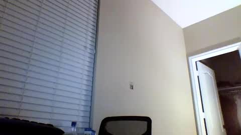 cooldude122222 online show from January 2025 03:36:02 AM