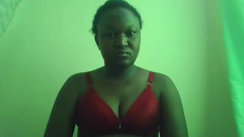 Snapshot of coolgirl001 chatting on March 2025 08:41:02 AM coolgirl001 online show from March 2025 08:41:02 AM