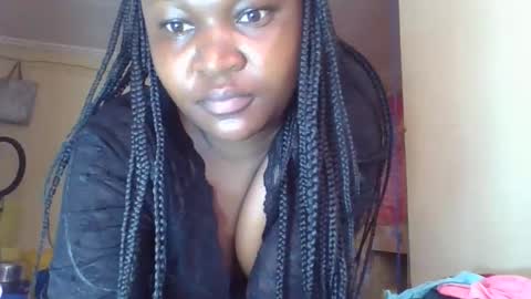 Snapshot of coolgirl001 chatting on September 2025 06:56:02 AM coolgirl001 online show from September 2025 06:56:02 AM