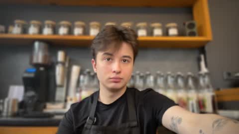 Snapshot of coolskum00 chatting on February 2025 08:38:01 AM Lisa and Alen online show from February 2025 08:38:01 AM