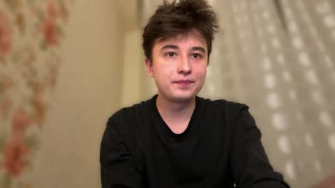 Snapshot of coolskum00 chatting on November 2025 09:19:01 PM Lisa and Alen online show from November 2025 09:19:01 PM