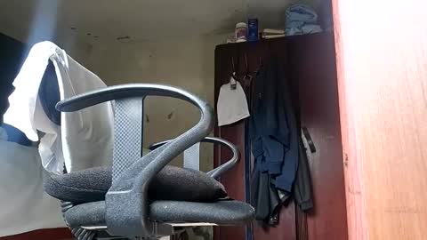 Snapshot of cooltdad chatting on December 2025 12:43:01 PM cooltdad online show from December 2025 12:43:01 PM