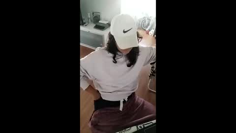 Cootie pinklips online show from December 2025 01:31:01 PM