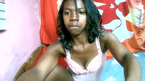 coquine_lara online show from May 2026 11:10:02 PM