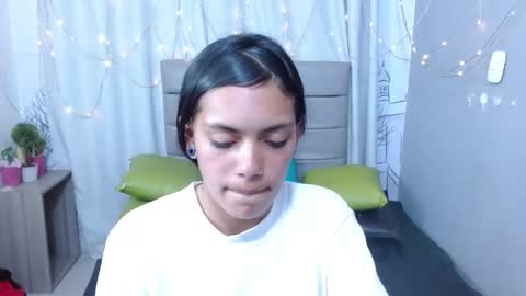 lorena online show from February 2026 09:12:02 PM