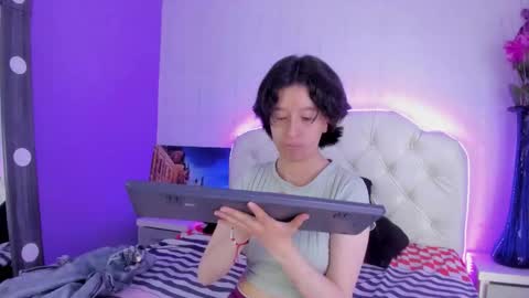 Snapshot of coralandocean chatting on November 2025 12:40:01 PM Coral and Ocean online show from November 2025 12:40:01 PM