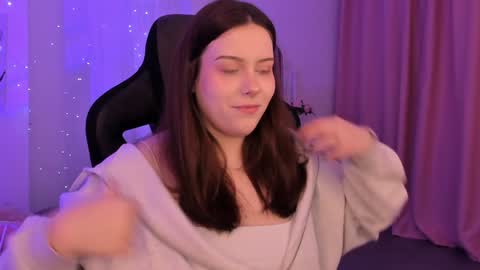 Snapshot of coralinekeyns chatting on February 2025 05:10:01 AM little girl who is always right or Coraline online show from February 2025 05:10:01 AM