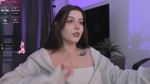 Snapshot of coralinekeyns chatting on March 2025 08:24:02 AM little girl who is always right or Coraline online show from March 2025 08:24:02 AM