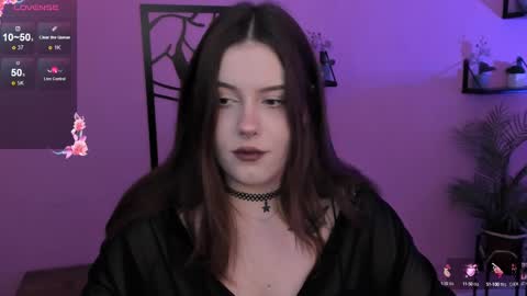 Snapshot of coralinekeyns chatting on March 2025 05:27:02 AM little girl who is always right or Coraline online show from March 2025 05:27:02 AM