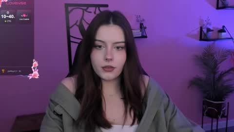 Snapshot of coralinekeyns chatting on March 2025 08:19:02 AM little girl who is always right or Coraline online show from March 2025 08:19:02 AM