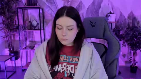 Snapshot of coralinekeyns chatting on October 2025 05:15:01 AM little girl who is always right or Coraline online show from October 2025 05:15:01 AM