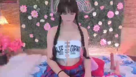 Snapshot of coralinexxx07 chatting on September 2025 12:00:02 AM Coraline uwu Bienvenidos al dulce mundo de Coraline Hola amores soy Coraline Una chica tierna juguetona online show from September 2025 12:00:02 AM