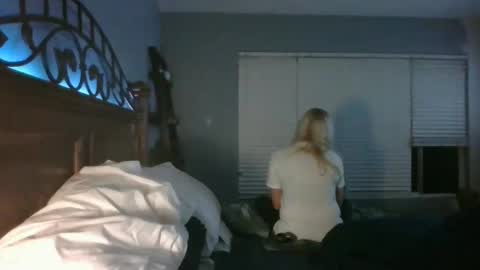 cosdaddy online show from December 2025 08:21:02 AM