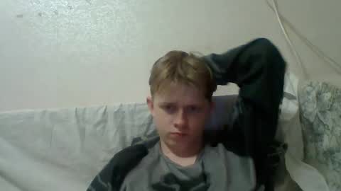 Andrew online show from April 2026 08:25:02 PM