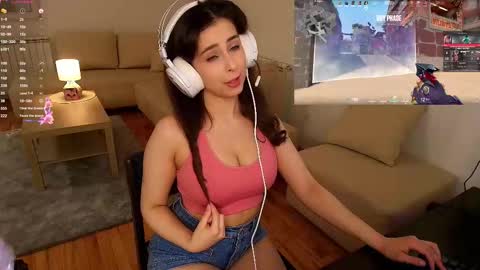 Luna online show from March 2026 07:50:01 PM