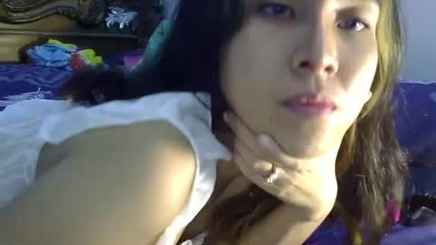 Liz Gwyneth Charlota online show from February 2025 04:12:02 PM