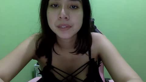 Liz Gwyneth Charlota online show from April 2026 02:08:02 PM