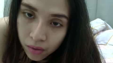 Liz Gwyneth Charlota online show from April 2026 11:57:01 AM