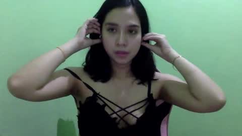 Liz Gwyneth Charlota online show from April 2026 12:09:02 PM