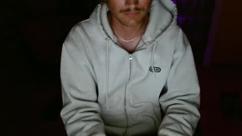 Snapshot of couldbesleeping chatting on December 2025 03:01:02 AM couldbe online show from December 2025 03:01:02 AM