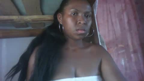 couleur_vanille online show from December 2024 07:52:02 AM