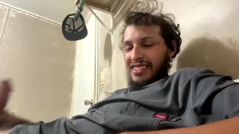 countryguy1235 online show from April 2026 01:52:02 AM