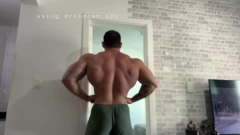 couplemuscle40 online show from May 2026 01:29:01 PM