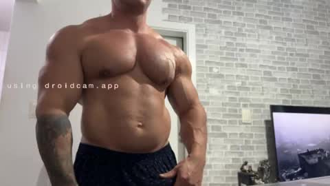 couplemuscle40 online show from May 2026 07:09:02 PM