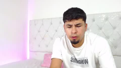 Juli and Liam online show from June 2026 06:52:02 AM