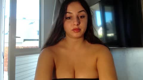 Courtney online show from September 2025 01:46:01 PM