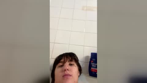 courtneysinclair43 online show from April 2026 10:58:02 PM