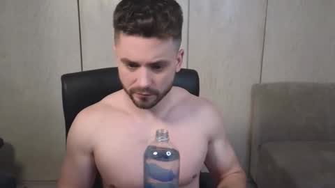 Snapshot of cowboylean chatting on November 2025 04:38:01 AM cbl online show from November 2025 04:38:01 AM