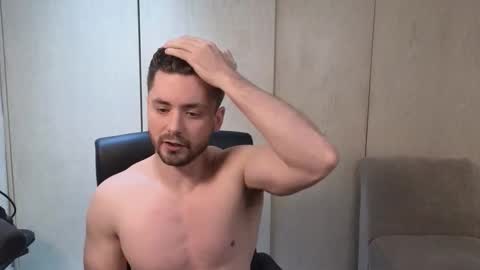 Snapshot of cowboylean chatting on December 2025 08:58:01 PM cbl online show from December 2025 08:58:01 PM