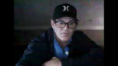 Snapshot of crackback927 chatting on February 2026 01:02:01 AM crackback927 online show from February 2026 01:02:01 AM