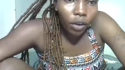 Snapshot of craizybitch chatting on January 2025 01:00:01 PM craizybitch online show from January 2025 01:00:01 PM