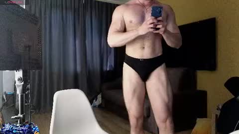 CraveLorenzo online show from June 2026 07:43:02 AM