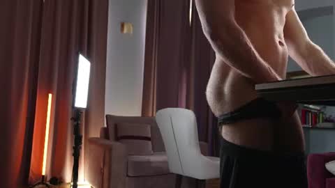 CraveLorenzo online show from June 2026 07:14:01 AM