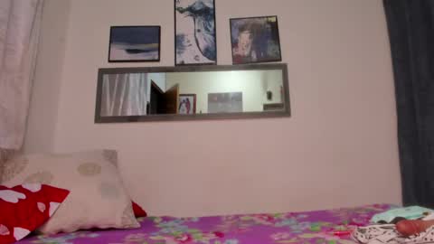 Snapshot of crazy_addixtion chatting on January 2025 09:51:01 PM SOFIA . I dont have any social networks except INSTAGRAM SNAPCHAT and ONLYFANS Everything else is fake dont believe it online show from January 2025 09:51:01 PM