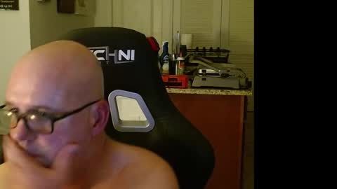 Crazy Beyond Cute online show from December 2025 02:29:01 AM