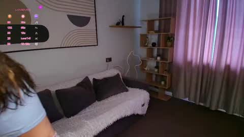 Snapshot of crazy_selfi chatting on March 2026 07:19:02 AM Emma online show from March 2026 07:19:02 AM