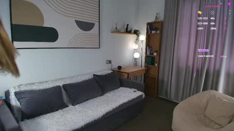 Snapshot of crazy_selfi chatting on April 2026 07:14:01 AM Emma online show from April 2026 07:14:01 AM