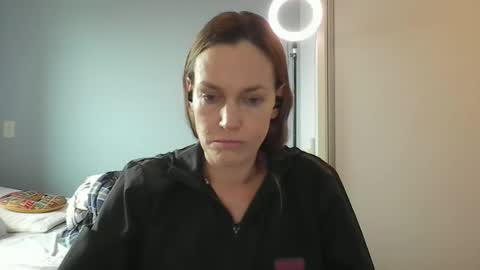 Anny online show from December 2025 10:43:01 AM