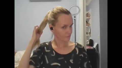 Anny online show from February 2026 12:15:02 AM