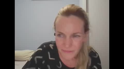 Anny online show from March 2026 12:37:01 AM