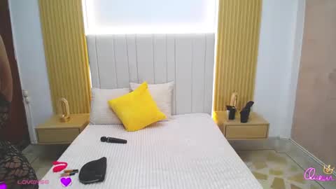 Snapshot of crazybigass chatting on April 2026 12:13:01 PM Sara online show from April 2026 12:13:01 PM