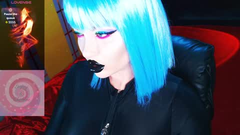 Roxy online show from May 2026 02:57:01 PM
