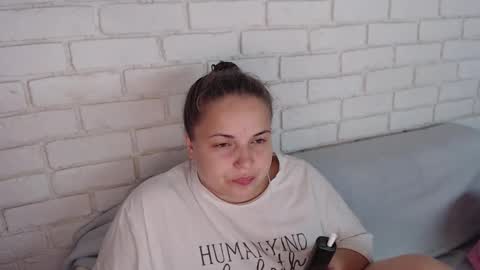 Crazyy Girl  online show from September 2025 01:46:02 PM